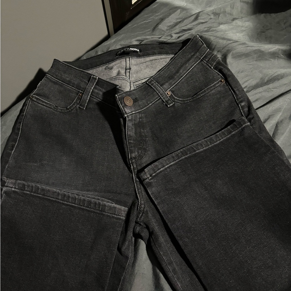 black v waist straight leg jeans